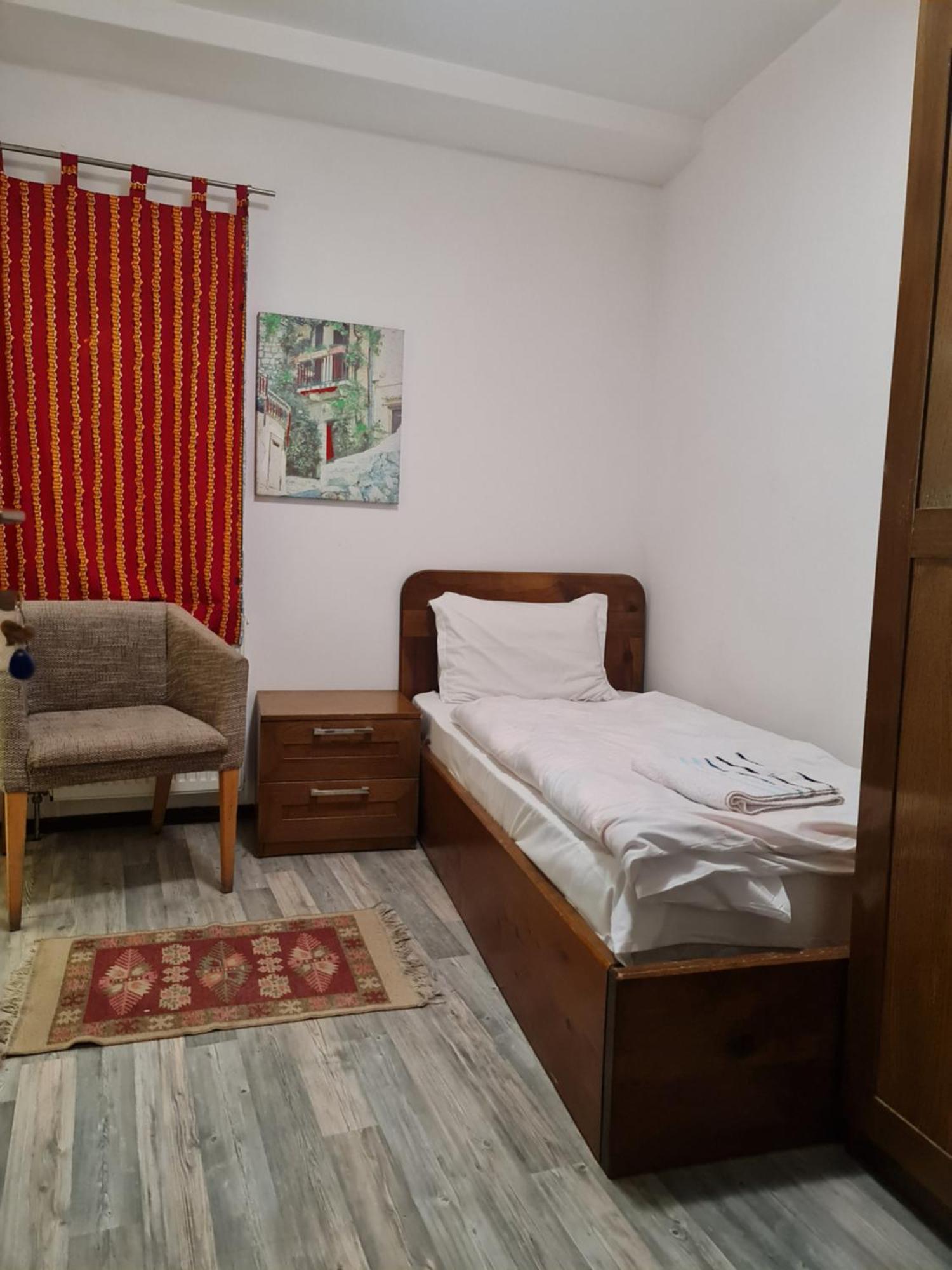 Guesthouse Hotel My Home プリズレン エクステリア 写真