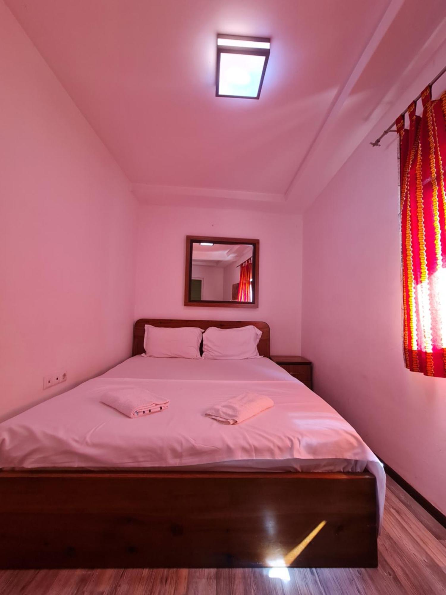 Guesthouse Hotel My Home プリズレン エクステリア 写真